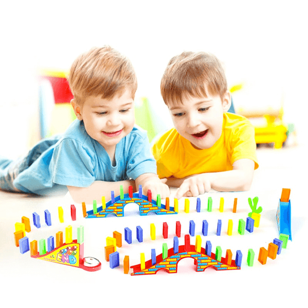 Spielzeug Zug Extra-Set mit 100 Dominosteinen, Brücke und Schanzen